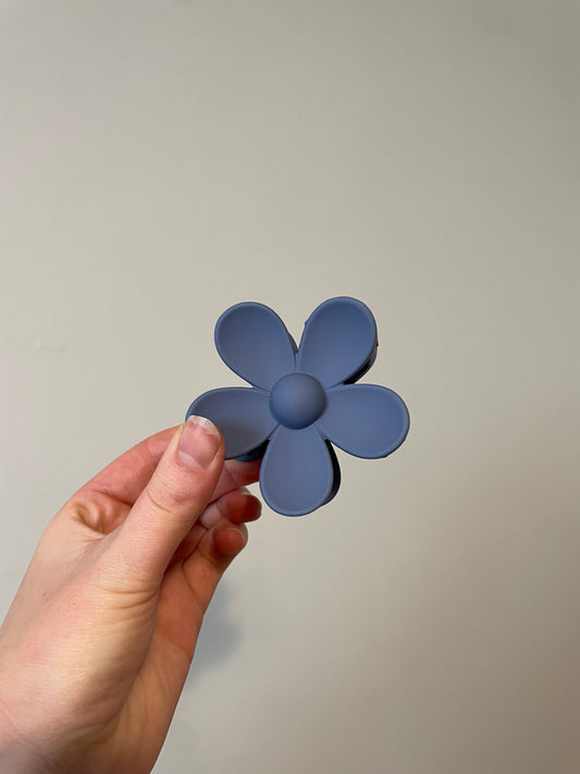 Dark Blue Flower Claw
